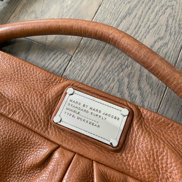Marc By Marc Jacobs Classic Q Hillier Hobo Bag - Picture 6 of 7